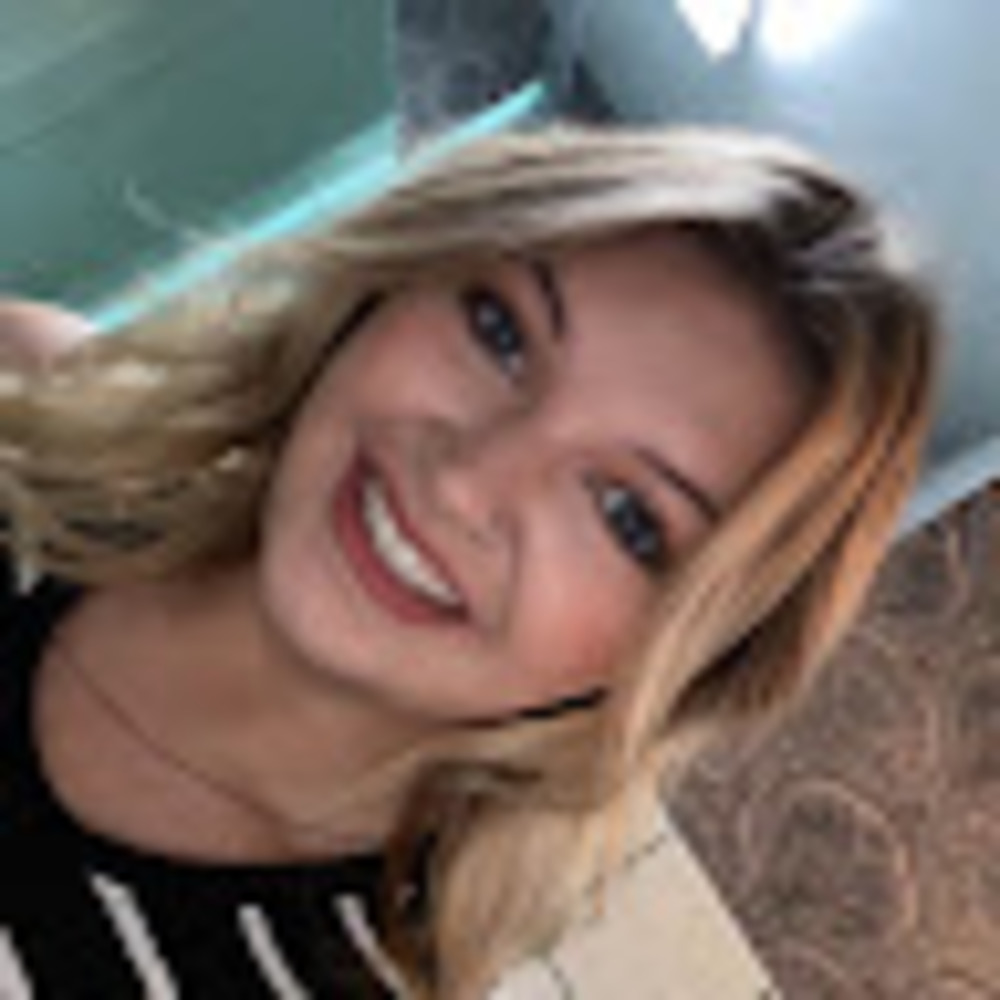 Meet your Posher, Leanne